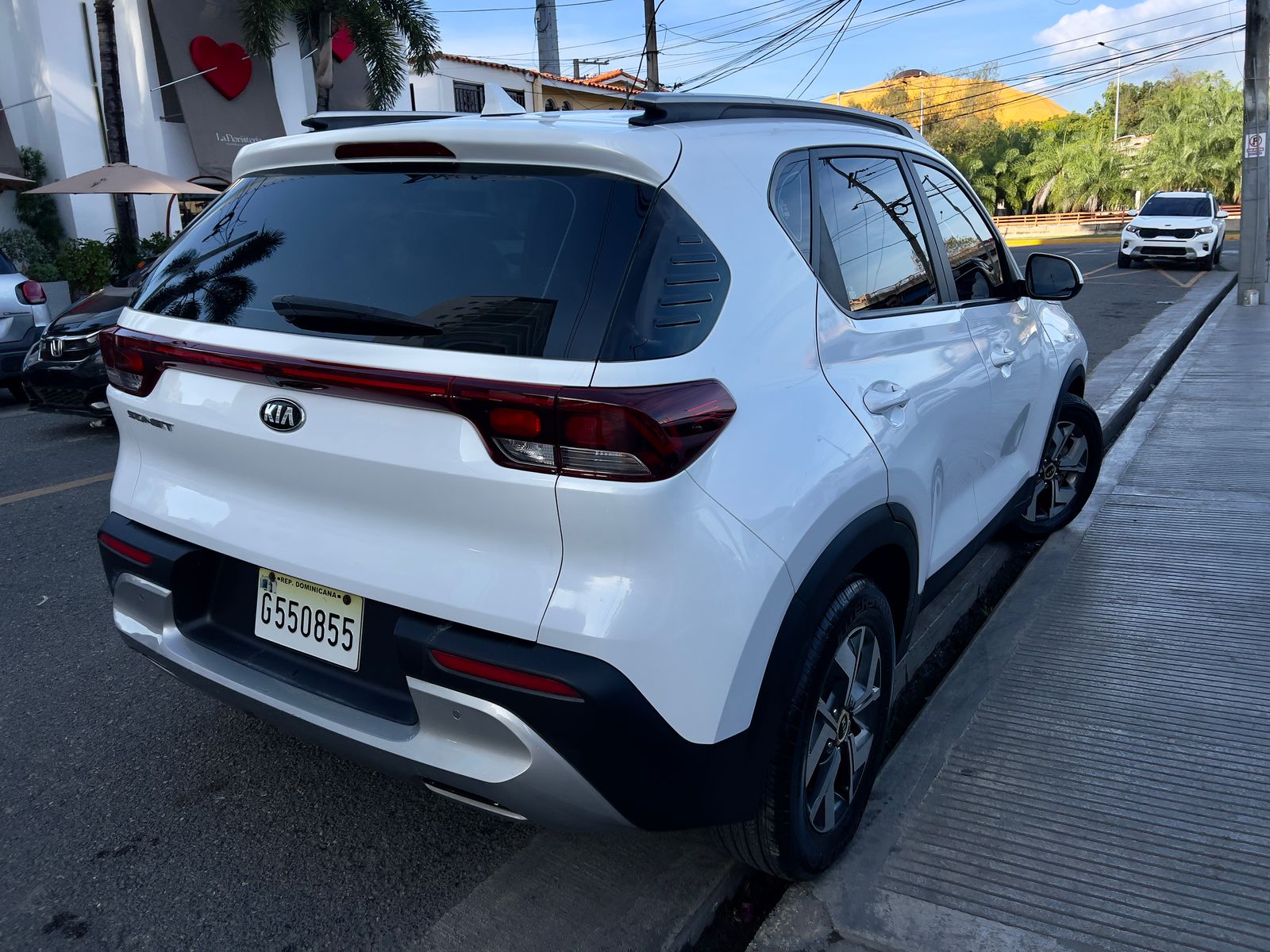 jeepetas y camionetas - KIA SONET 2022 4