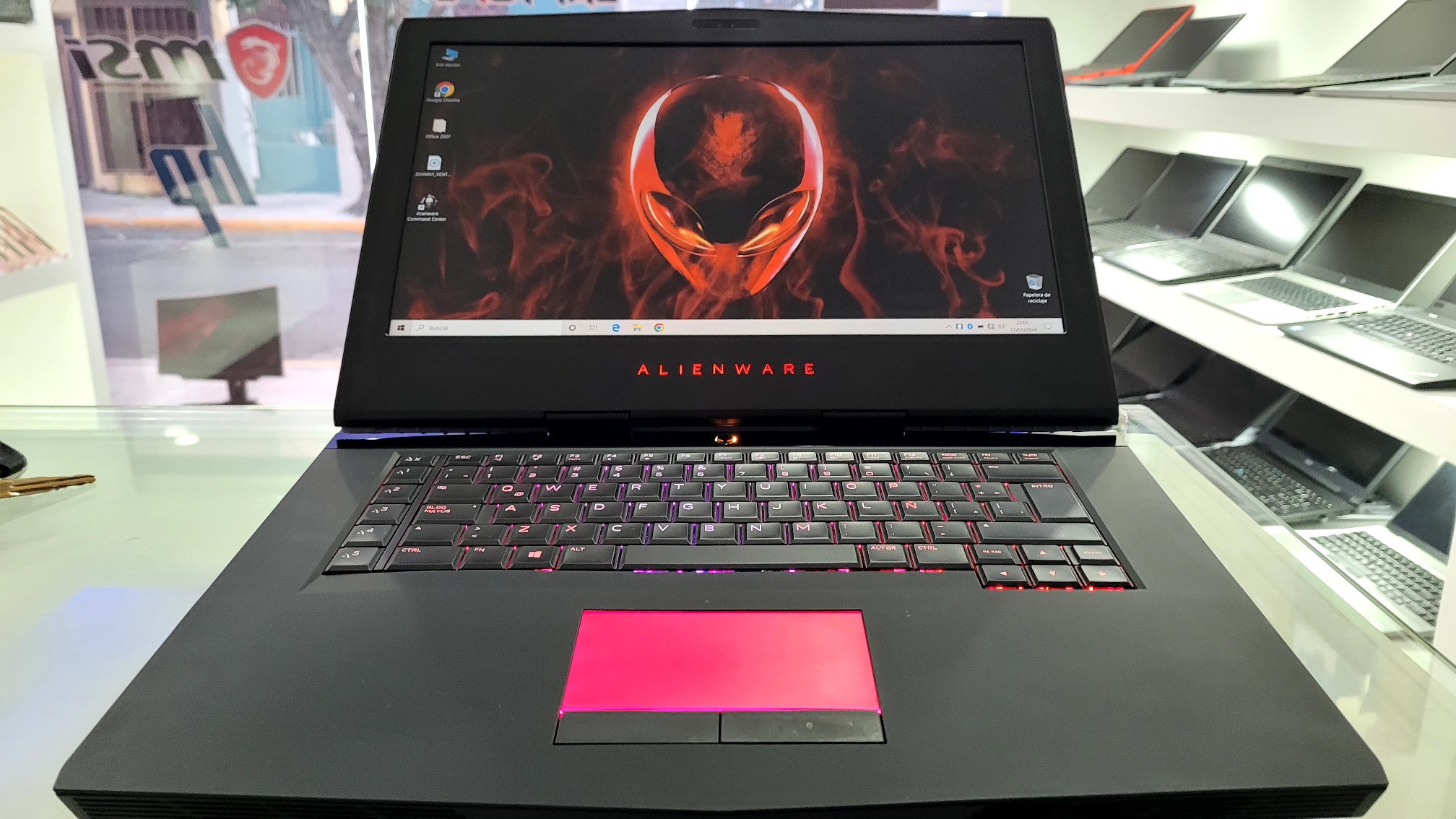 computadoras y laptops - Alienware Gaming Core i7 7ma Gen Ram 16gb ddr4 nVidea Gtx 1070 8gb Dedicada 0