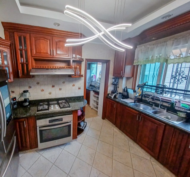 casas - Vendo de oportunidad, hermosa casa Amueblada totalmente, en la Independencia  6