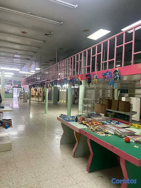 oficinas y locales comerciales - Edificio Local en alquiler Conde Zona Colonial  10