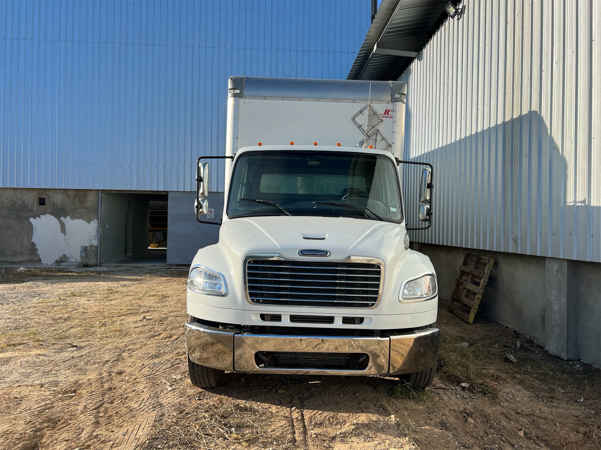 camiones y vehiculos pesados - FREIGHTLINER M2 106 2009
 3