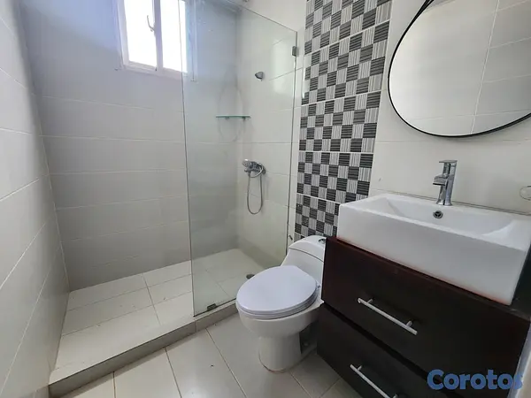 apartamentos - Apartamento amplio en Las Damas 13