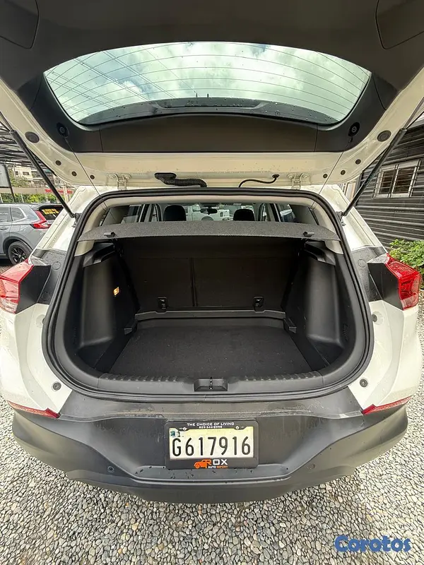 jeepetas y camionetas - Chevrolet Tracker LT 2023 3