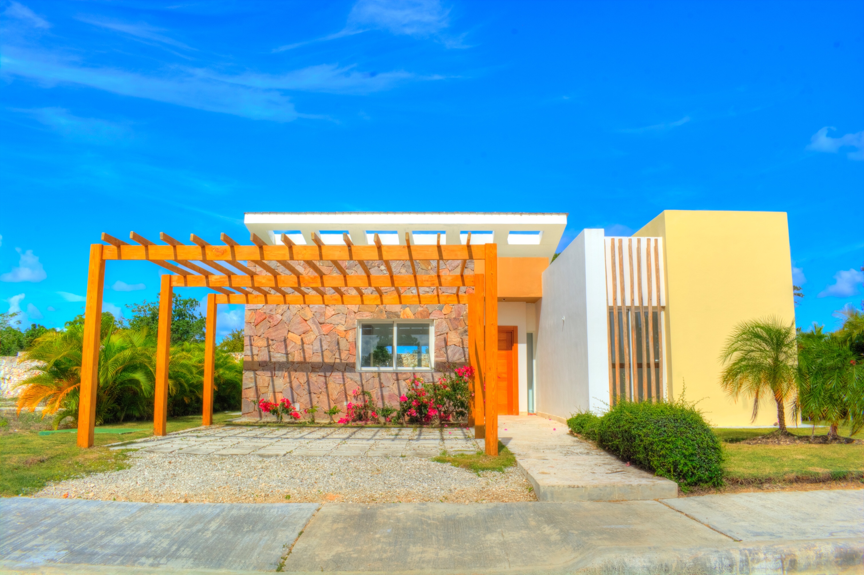 casas vacacionales y villas - Casas en Punta Cana Vista Cana con Casa club, Playa Artificial y Campo de Golf