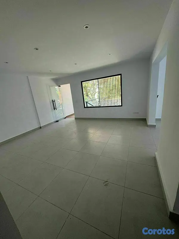 oficinas y locales comerciales - ALQUILO Piso 2 En La Julia de Oportunidad 6