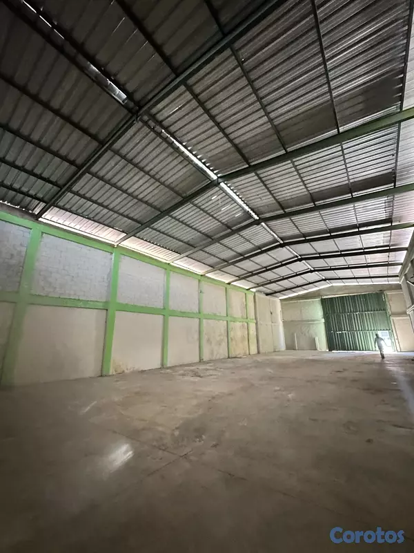 solares y terrenos - NAVE COMERCIAL 4