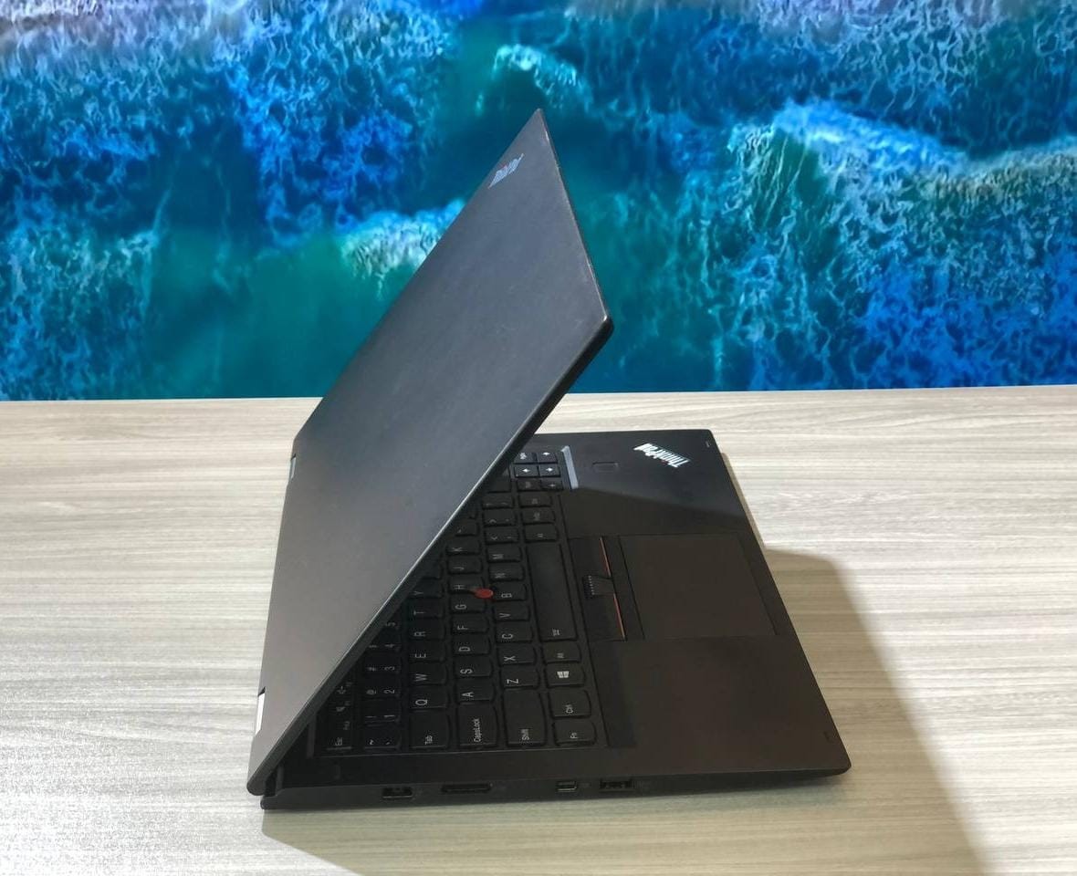 computadoras y laptops - LENOVO THINKPAD YOGA X1 i5-6500U 2.39GHz. 128GB ssd 8GB Ram 14"
 2