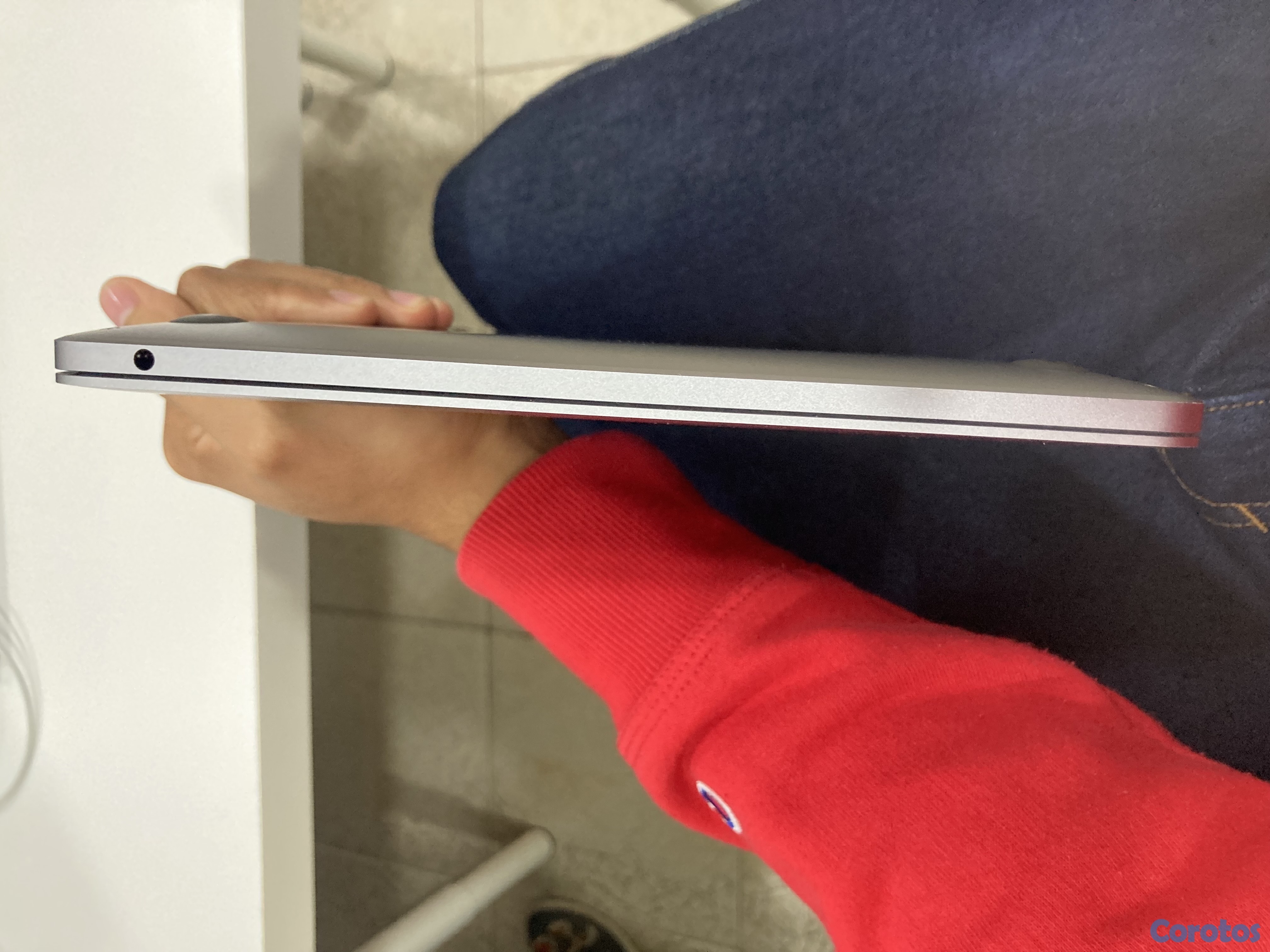 computadoras y laptops - Mac book Pro M2 2022 3