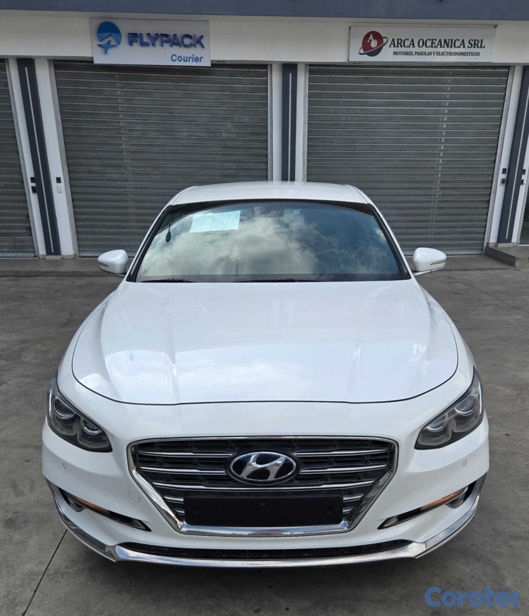 carros - HYUNDAI GRANDEUR 2018 BLANCO 3