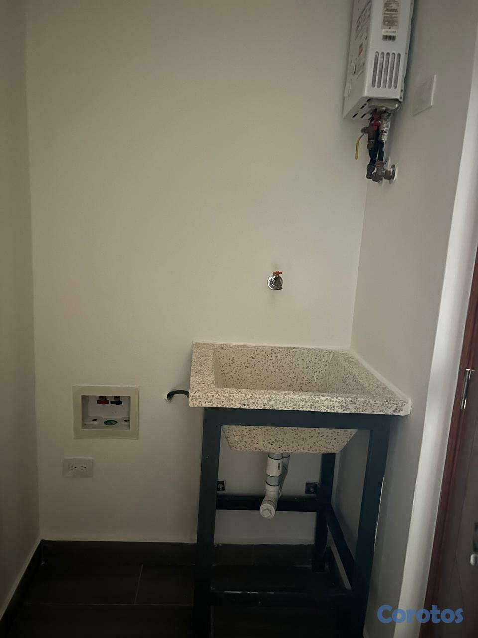 apartamentos - EXCLUSIVO Y HERMOSO APTO EN  ALQUILER EN TORRE PASEO 27 3