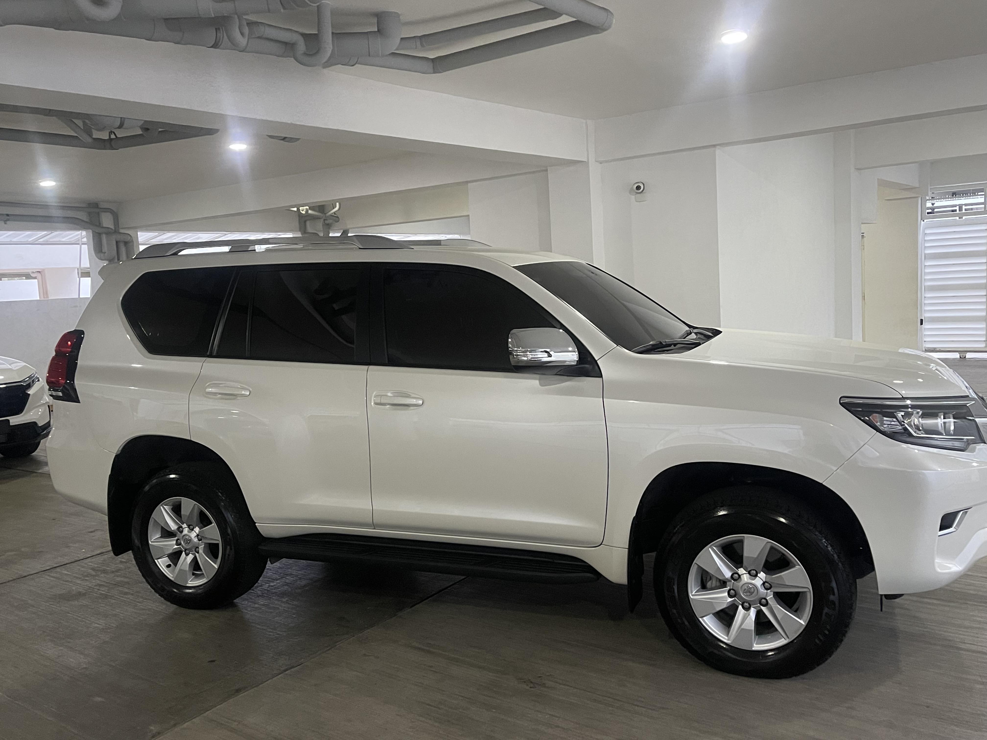 jeepetas y camionetas - Toyota Land Cruiser TXL 2022 2