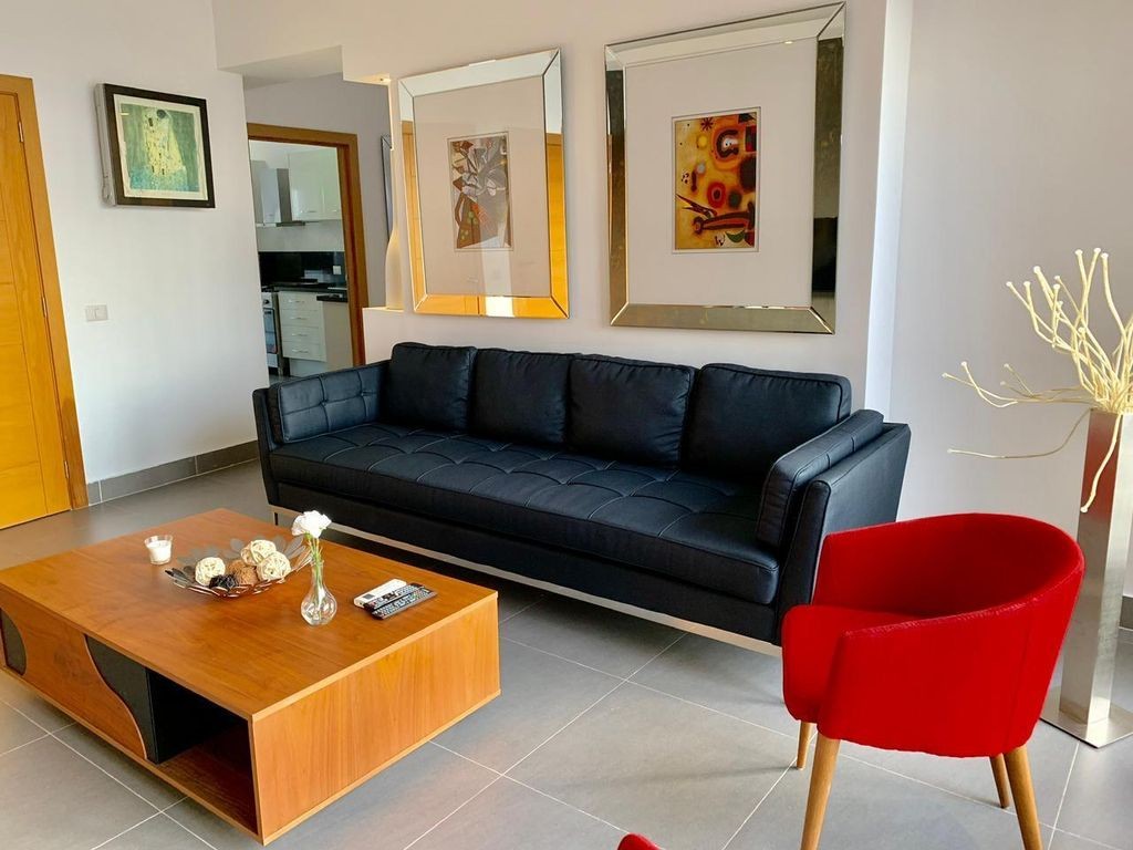 apartamentos - Apartamento amueblado en venta #23-749 con 2 habit, aire acondicionado seguridad 0