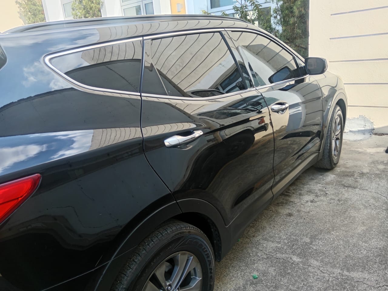 jeepetas y camionetas - Hyundai Santa Fé 2013 en perfecta condición 0