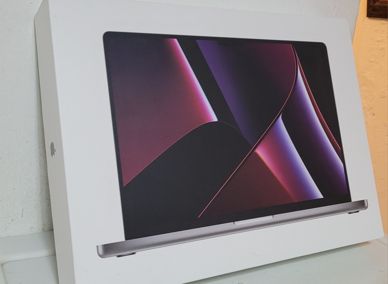 computadoras y laptops - Macbook pro M2 pro 16 pulg Disco 1TB Solido año 2023 Garantia