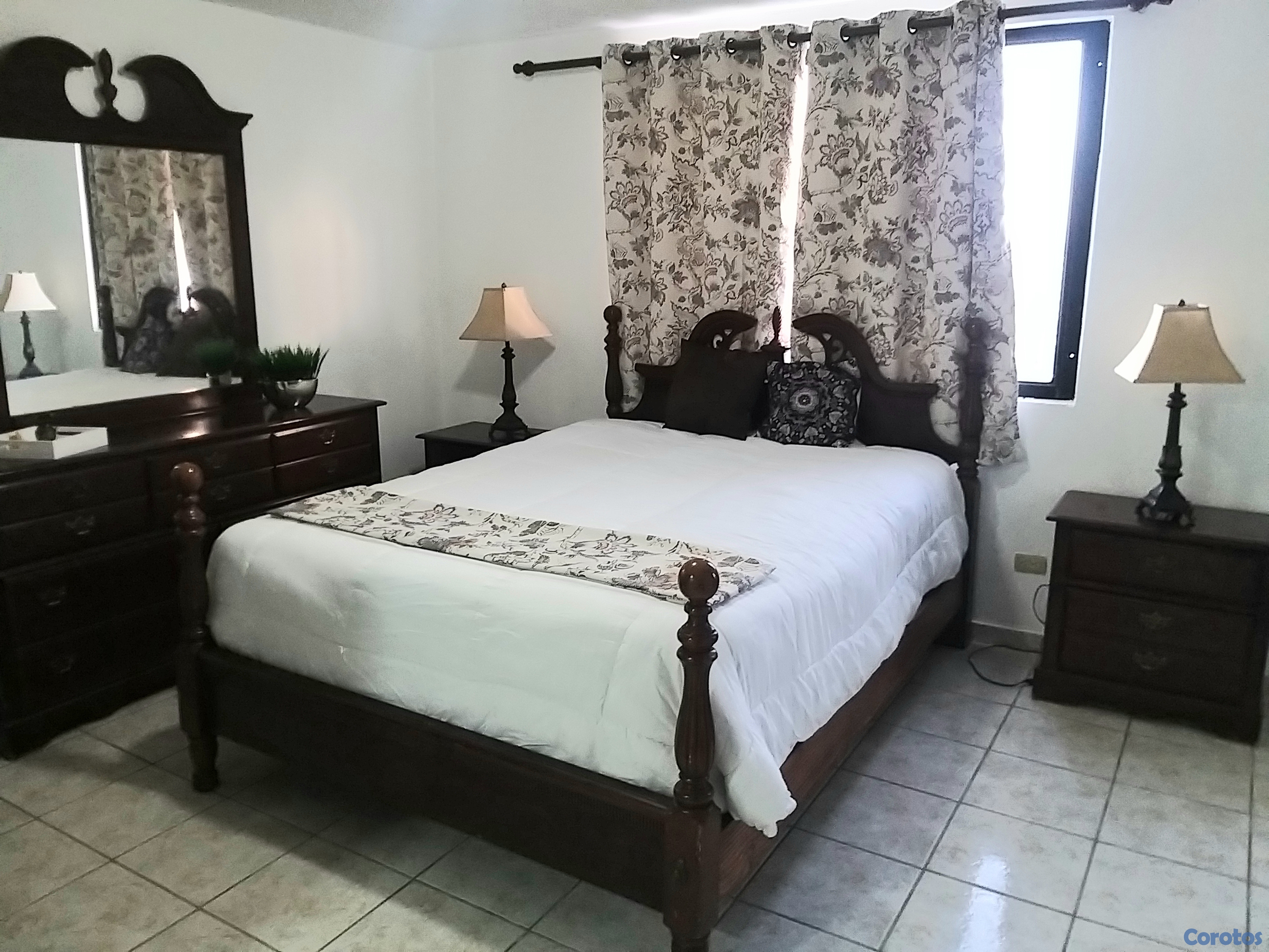 apartamentos - Alquilo Naco torre clasica apto 2 habs amuebladodo 7