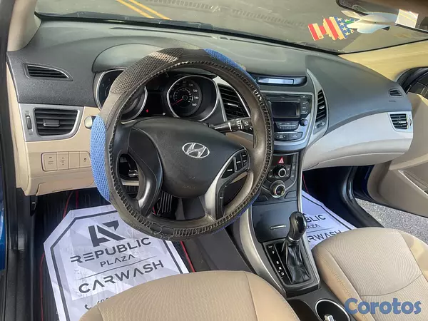 carros - Hyunday Elantra 2016 Azul 17