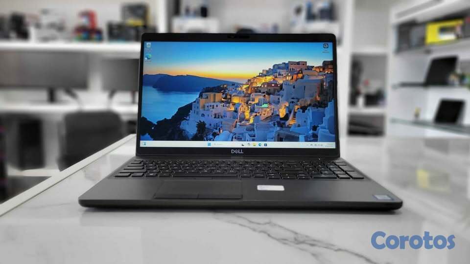 computadoras y laptops - Laptop Dell latitude 5500 i7 8va 16gb 256 ssd  1