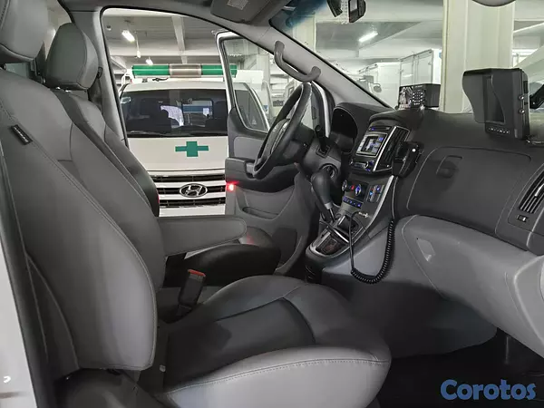 otros vehiculos - HYUNDAI GRAND STAREX AMBULANCIA 2018 BLANCO 7