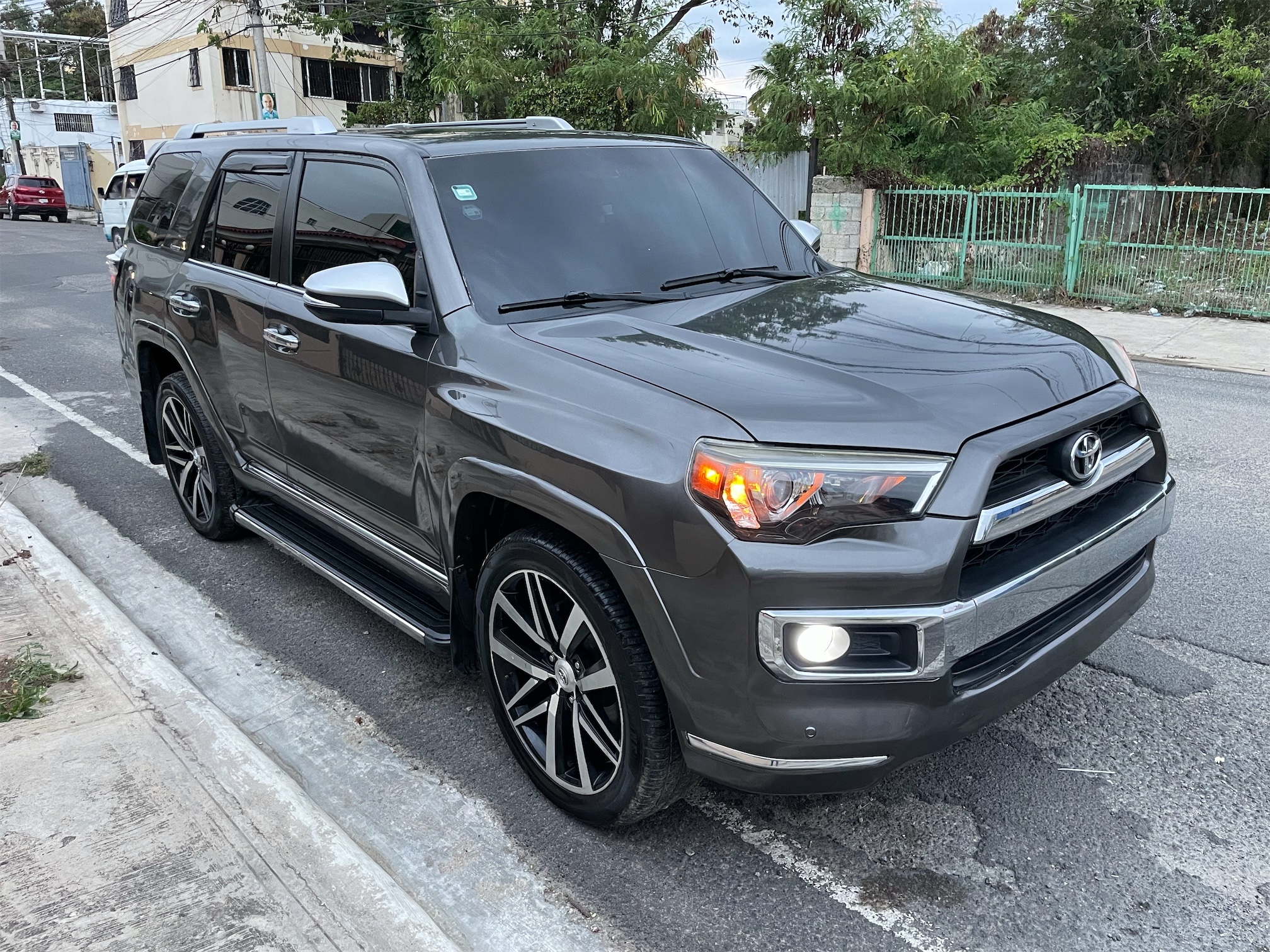 jeepetas y camionetas - Toyota 4Runner 2015 Limited 4x4 6