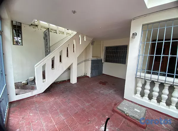 oficinas y locales comerciales - se alquila casa  7