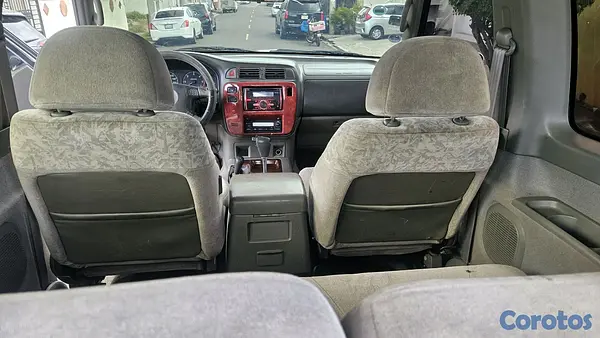 jeepetas y camionetas - Nissan patrol v6 2001 gasolina  7