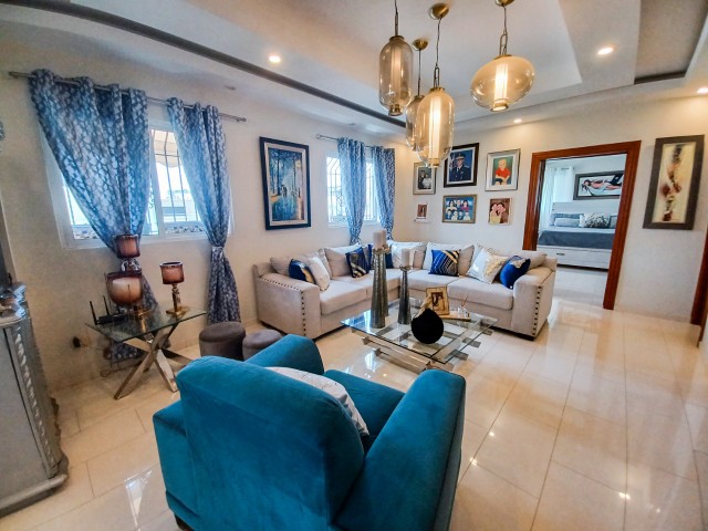 casas - Vendo de oportunidad, hermosa casa Amueblada totalmente, en la Independencia  8