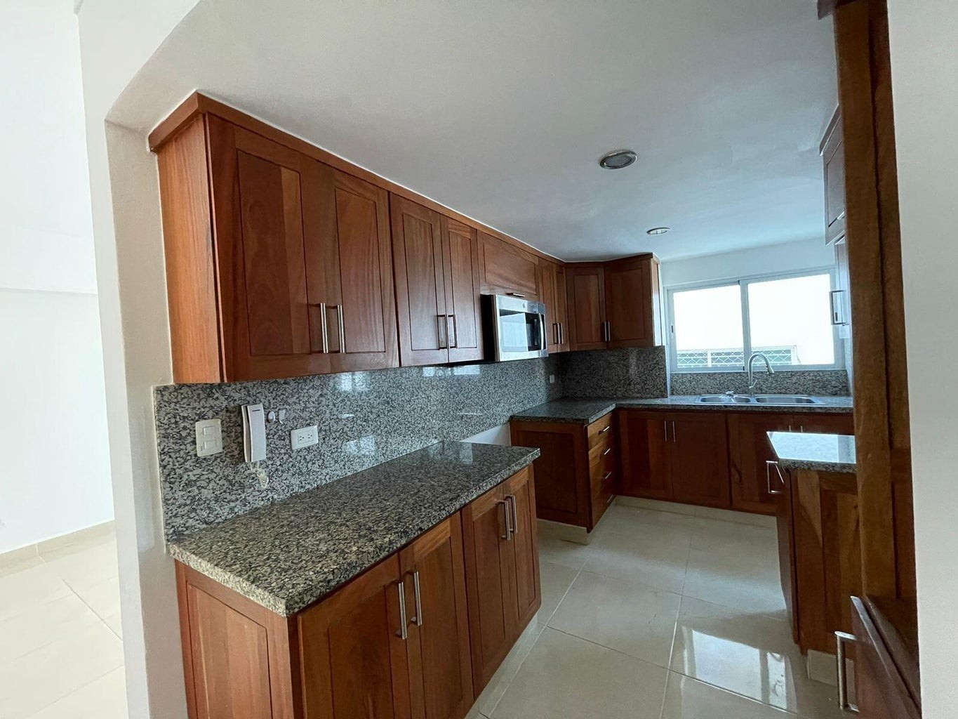 apartamentos - Hermoso apartamento con Tres amplias Habitaciones 5