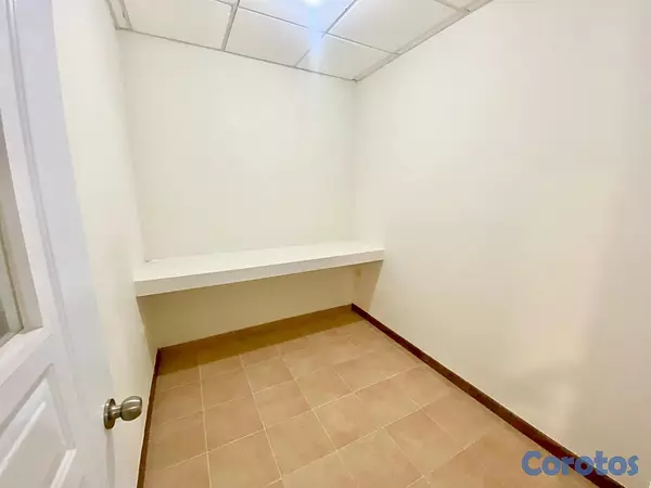 oficinas y locales comerciales - hermoso local en renta  2