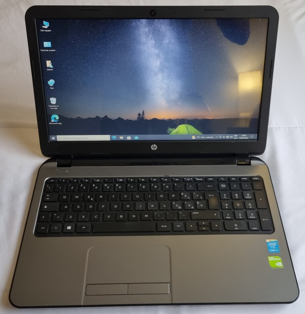 computadoras y laptops - Laptop HP 15.6 i7 1tb 8gb ram geforce 2gb
