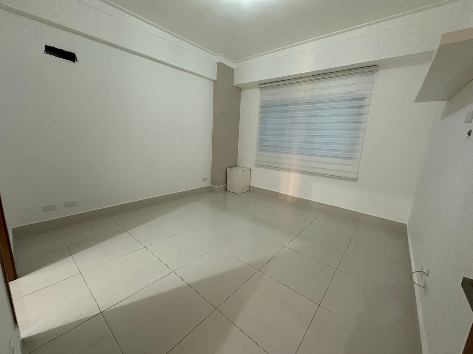 apartamentos - Vendo apartamento en Urb. Real.     145 mts neto d 4