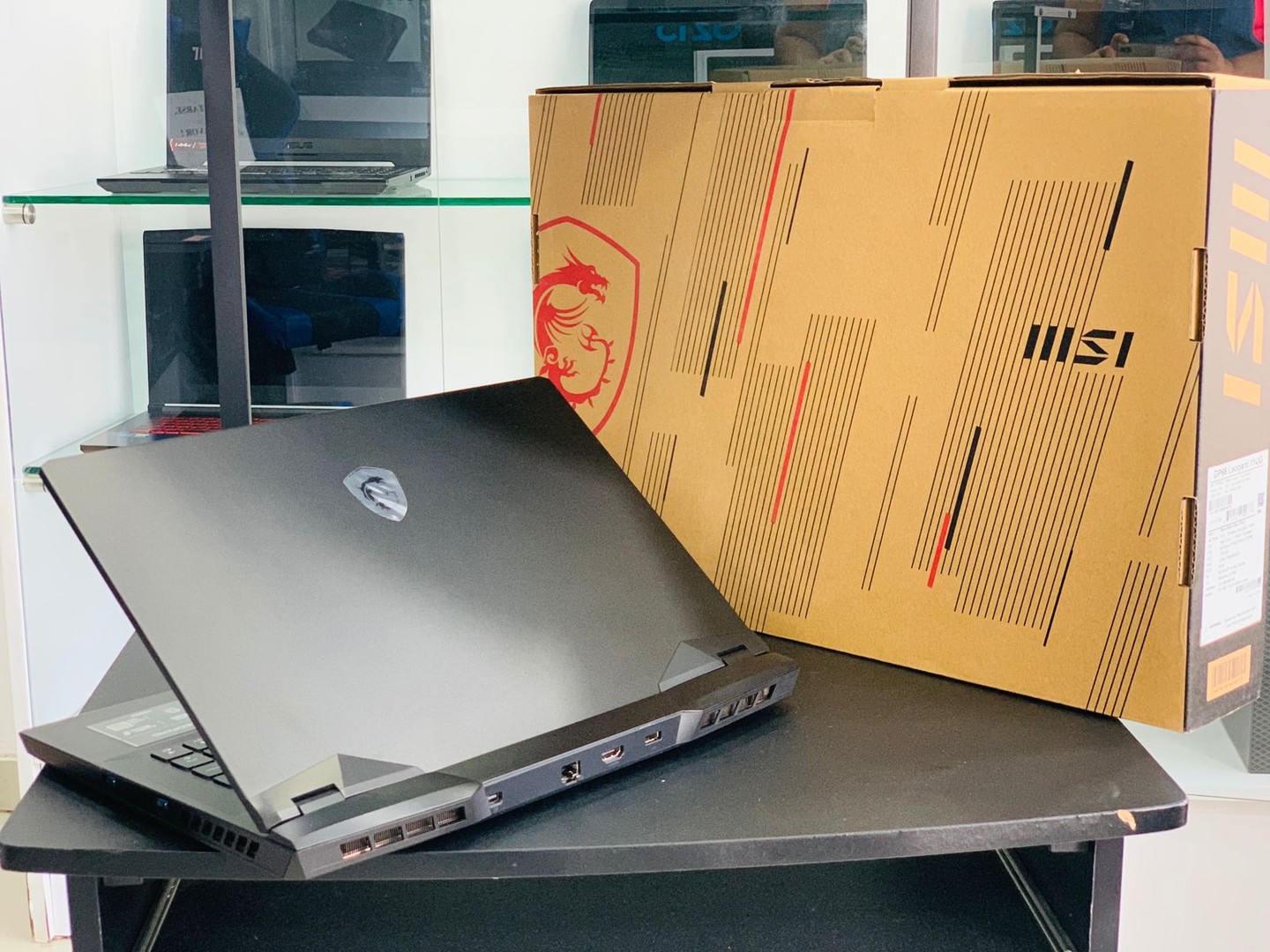 computadoras y laptops - Laptop MSI LEOPARD GP63 i7 , NVIDIA RTX 3070 16GB 1TB