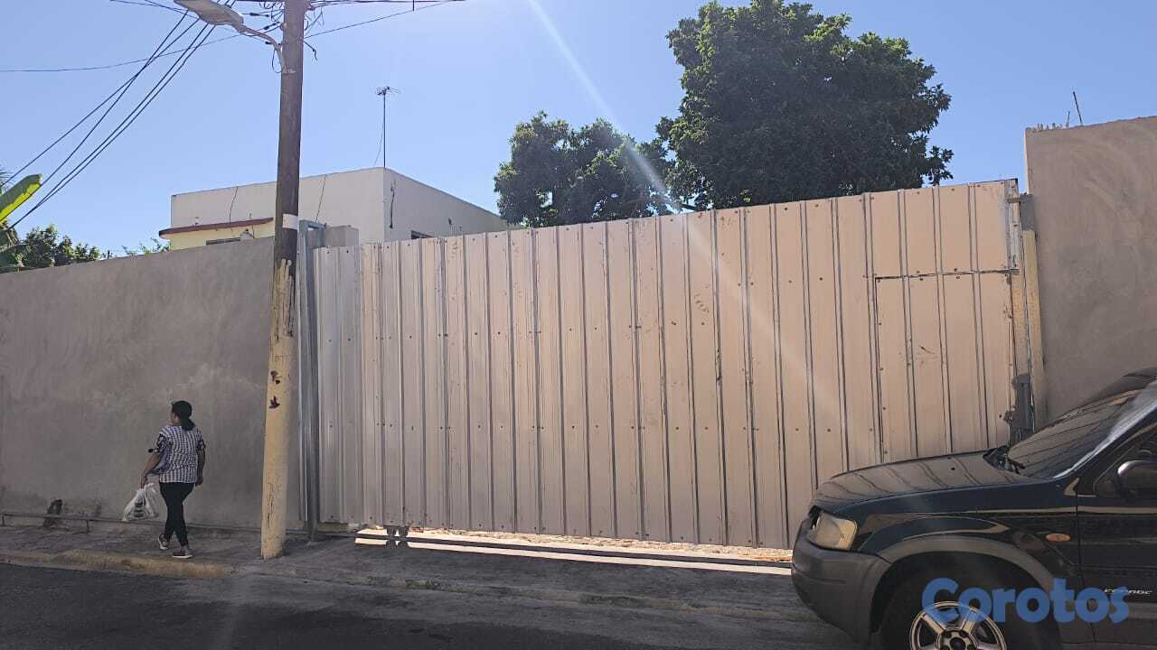 solares y terrenos - Solar en Alma Rosa primera de 257m2 frente 17 1