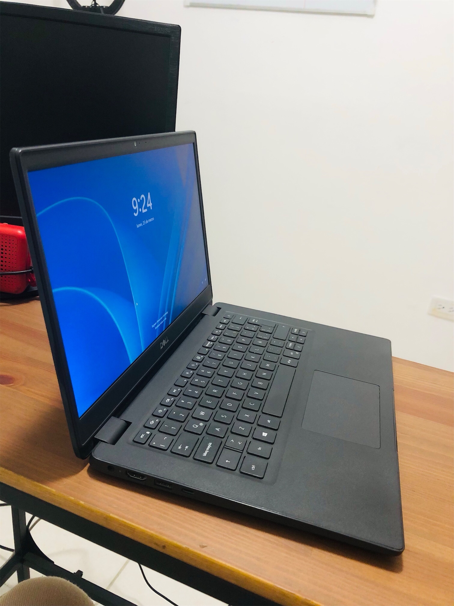computadoras y laptops - Se Vende Laptop Dell Latitude 3410