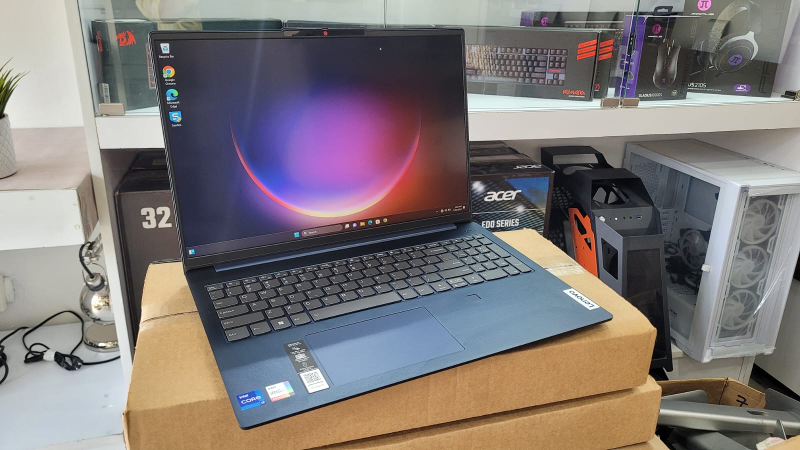 computadoras y laptops - Laptop Lenovo Ideapad 5  Core i7 13va 16gb 512 ssd