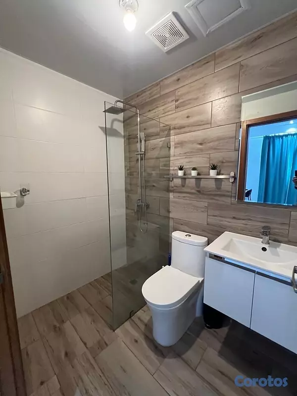 apartamentos - vendo amueblado piso 10 serralles una habitación parqueo baño área lavado  7