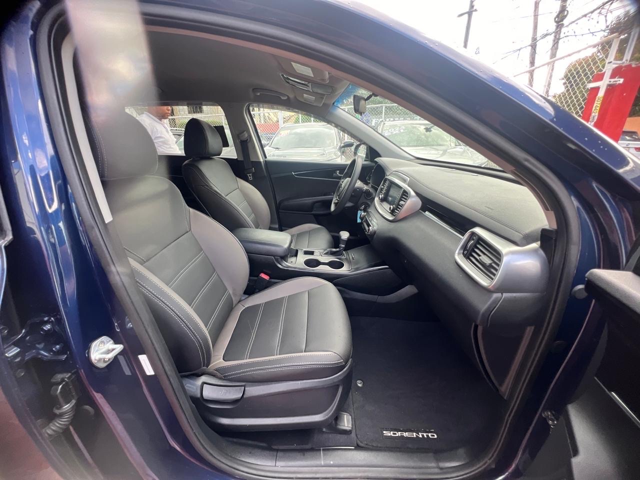 jeepetas y camionetas - KIA SORENTO LX 2019 RECIÉN IMPORTADA 3 FILAS DE ASIENTO! LETHER CLEAN CARFAX NEW 5