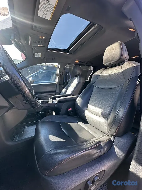 jeepetas y camionetas - TOYOTA SIENNA XSE 2021 15