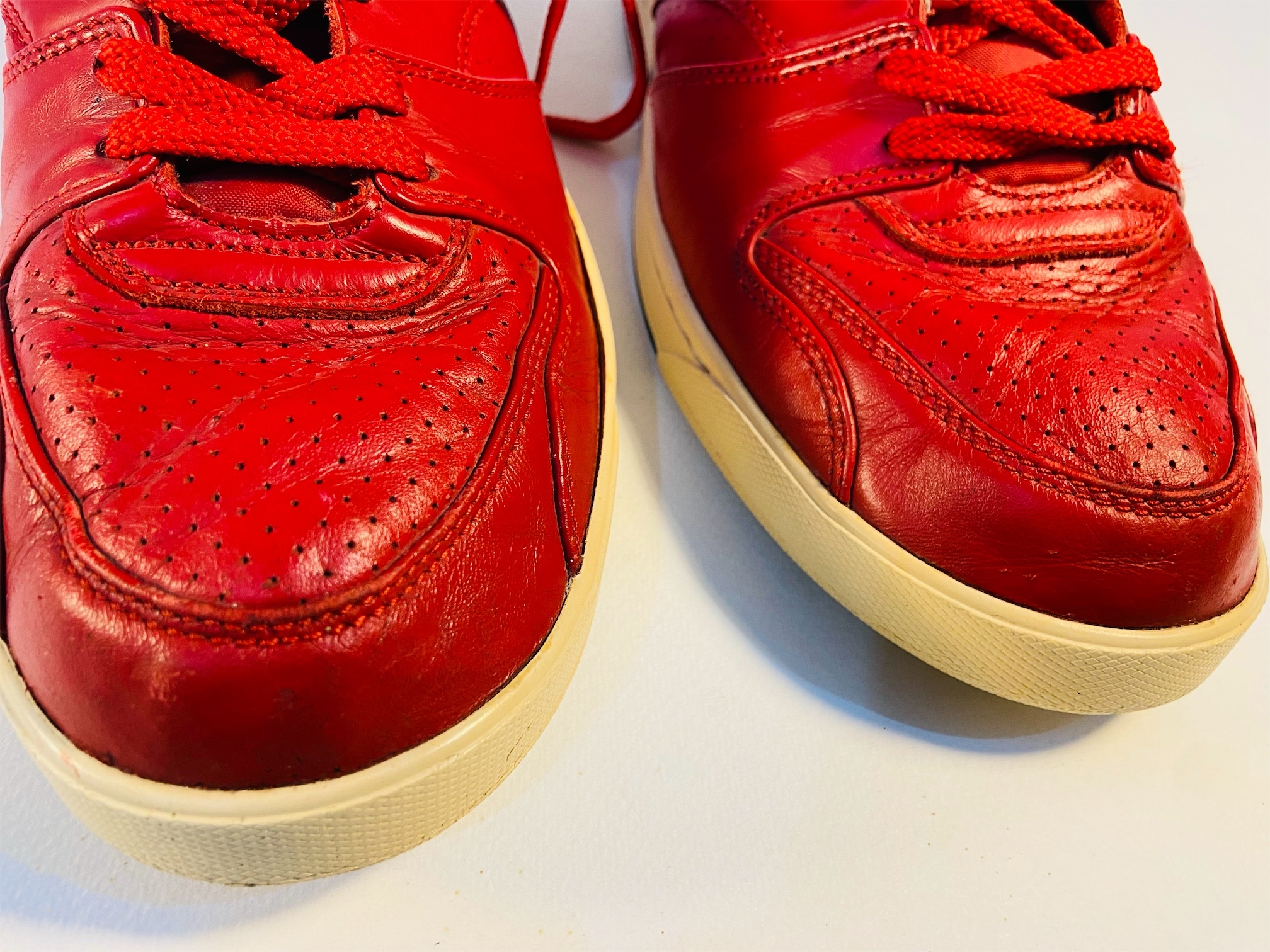 zapatos para hombre - Tenis NIKE RT1 Rojos Vintage Size 10 / 44 Hombres 6