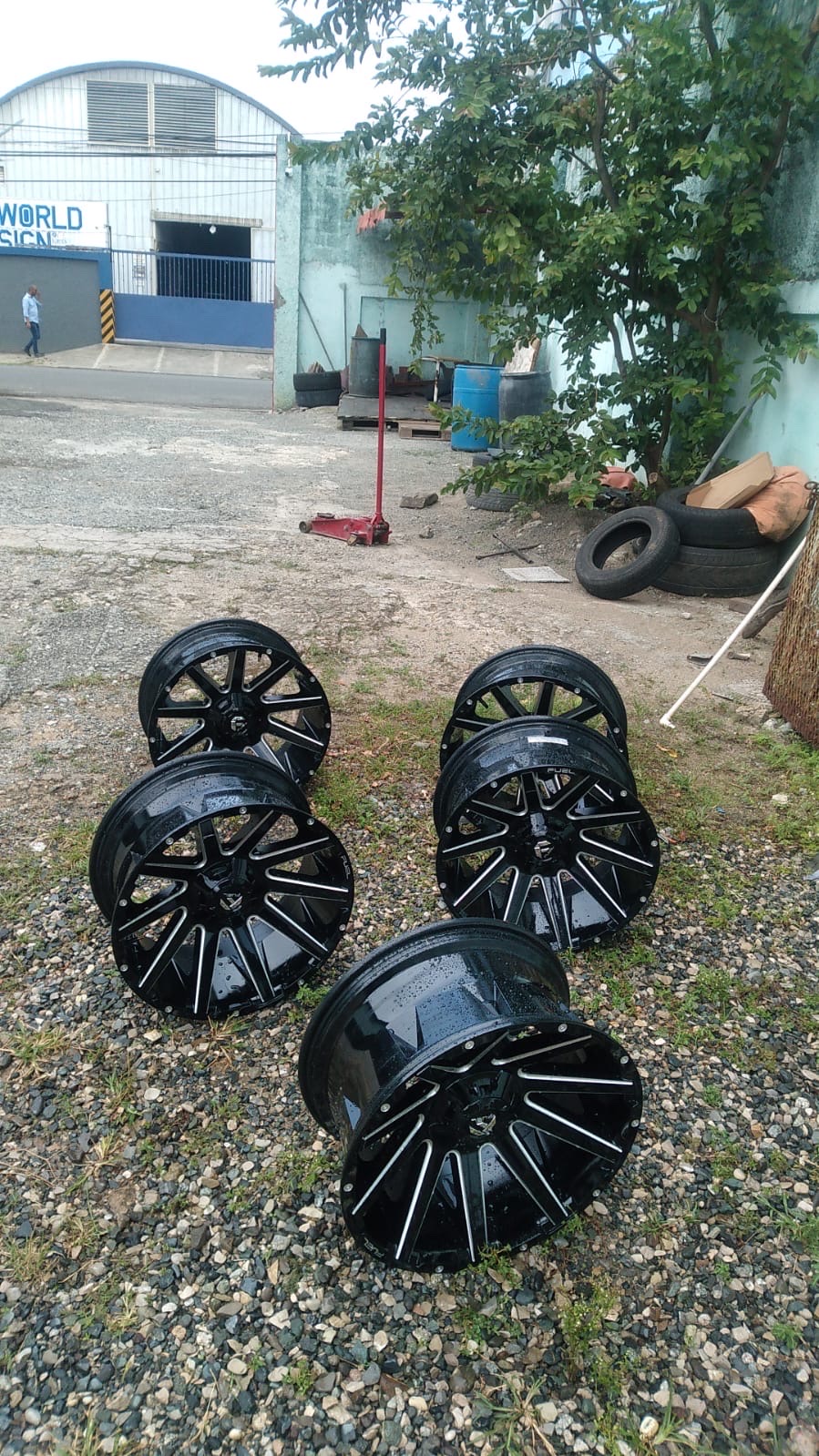 accesorios para vehiculos - Aros Fuell originales 5x127 Jeep Wrangle 20x10  3