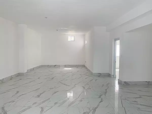 oficinas y locales comerciales - Local céntrico en Gazcue  9