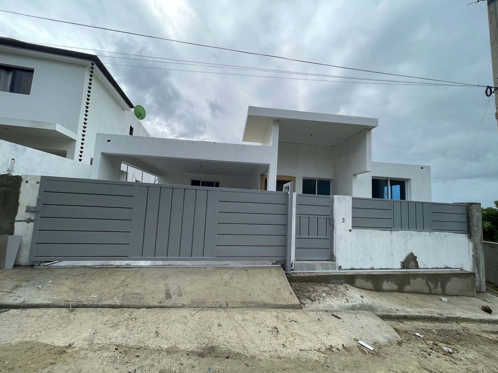 casas - CASA EN VENTA EN SANTIAGO.