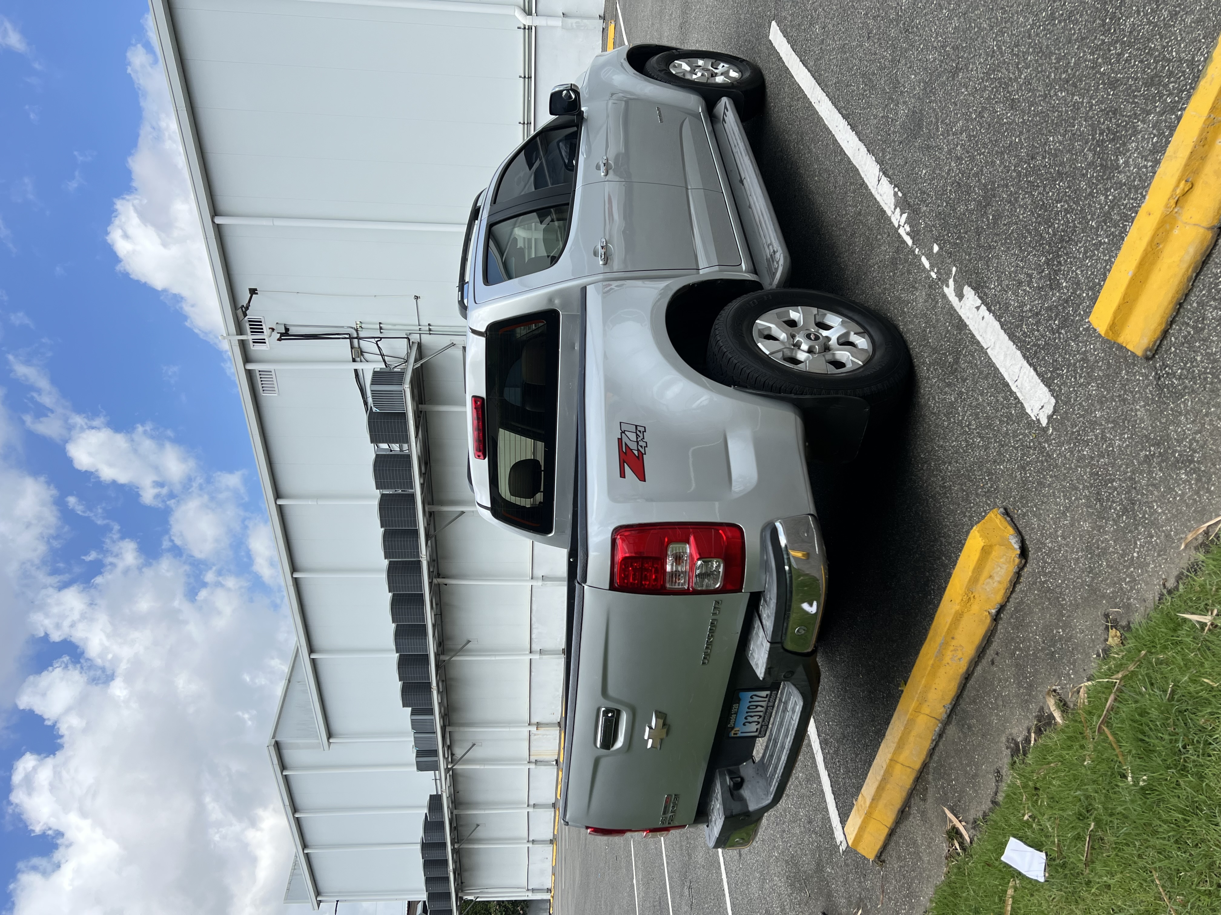 camiones y vehiculos pesados - Vendo de oportunidad Chevrolet colorado z71 2014 1