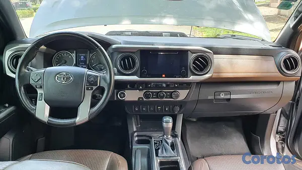 jeepetas y camionetas - Toyota Tacoma Limited 2016 3