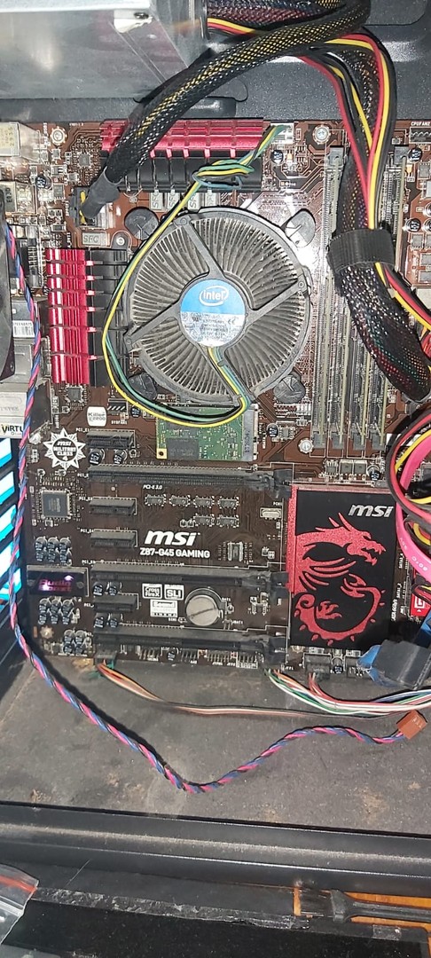 computadoras y laptops - MSI Z87-G45 GAMING + I5 4570 + 32GB RAM DDR3