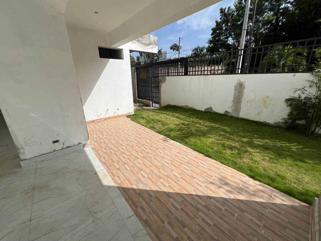 casas - Venta de Casa en Altos Arroyo Hondo III 0