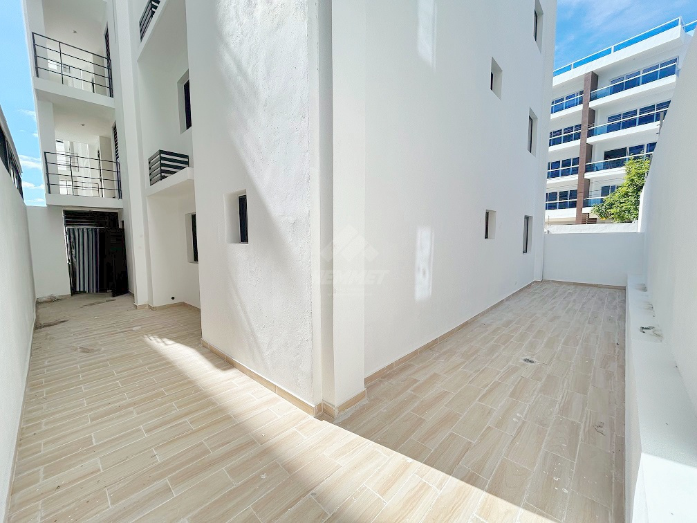 apartamentos - PRIMER PISO PATIO PRIVADO PROXIMO PUCMM SANTIAGO  7