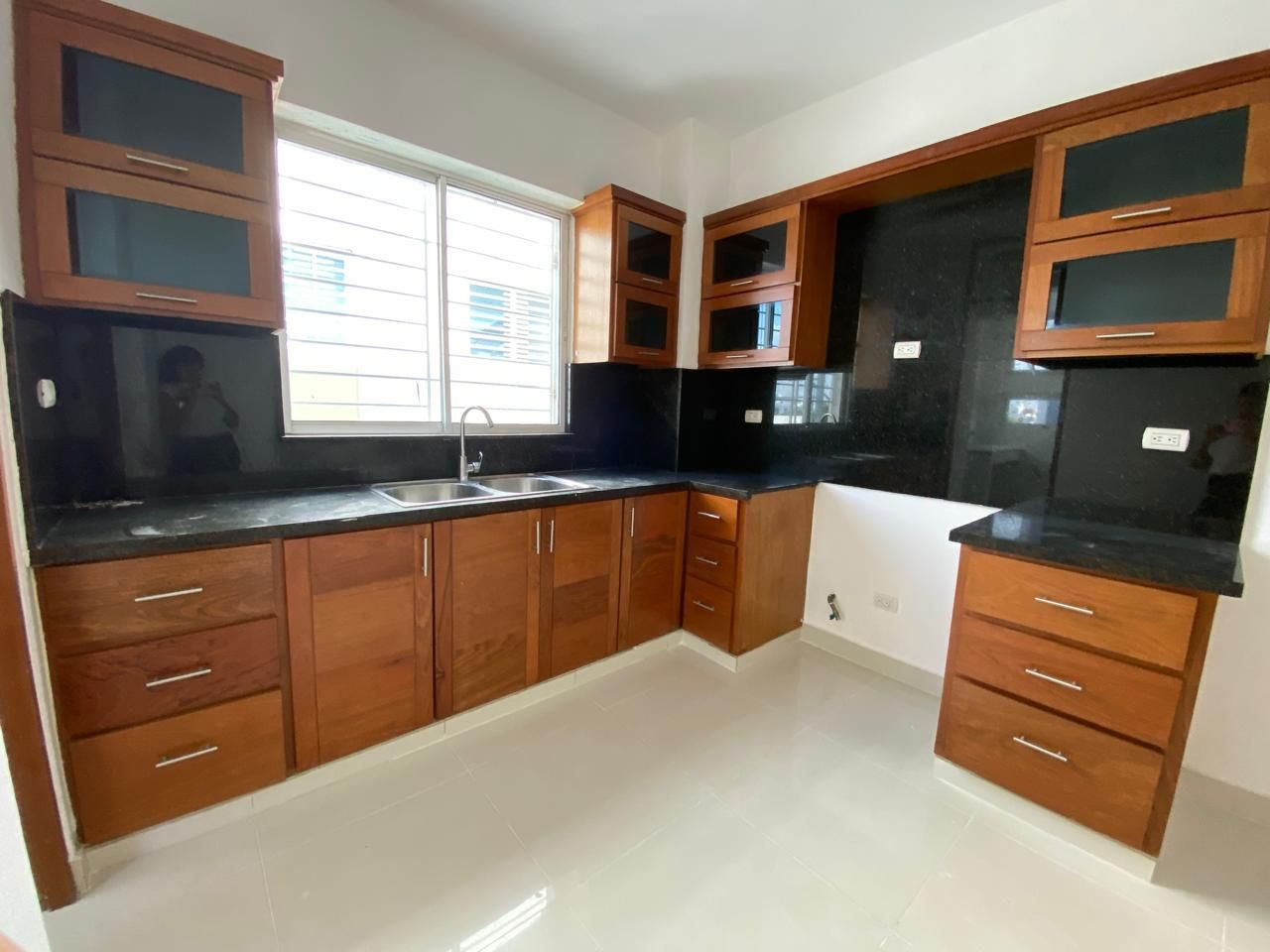 apartamentos - Venta de apartamentos ubicado en el Millón  0