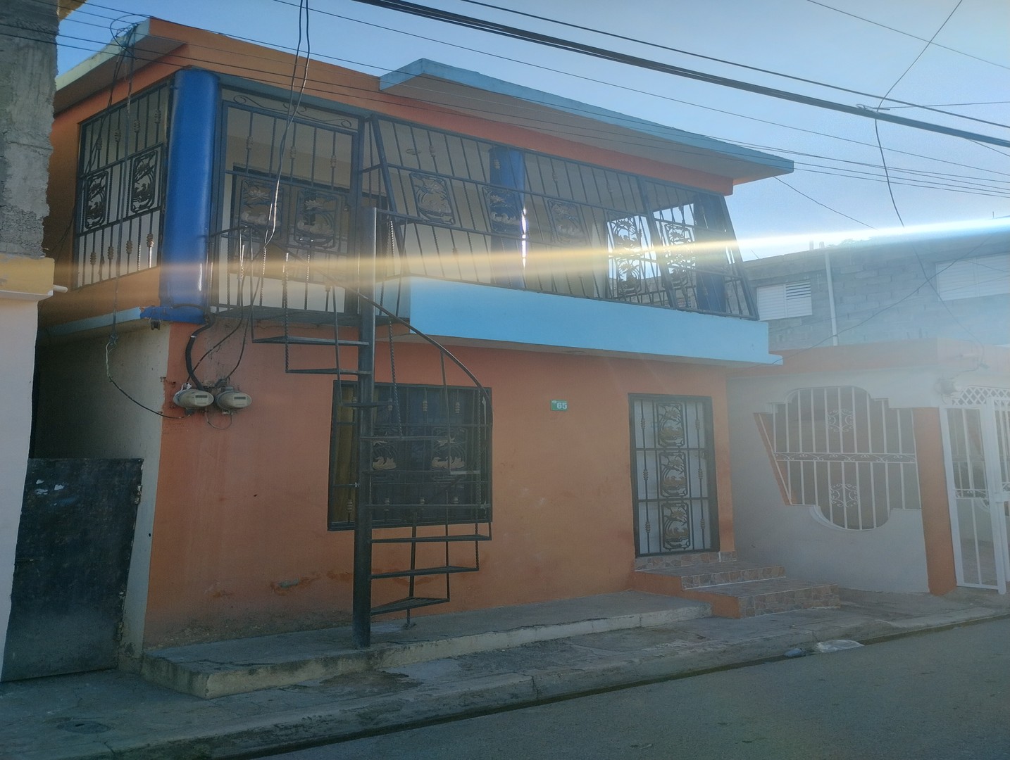 casas - Casa de dos niveles en venta en el Mella 2 Cien Fuegos Santiago Oeste negociable 4
