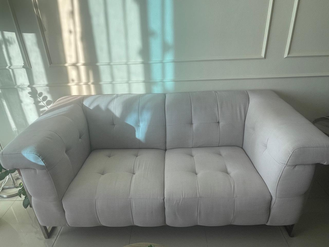 muebles y colchones - Vendo Sofá de 2 asientos y Mecedora de Ikea