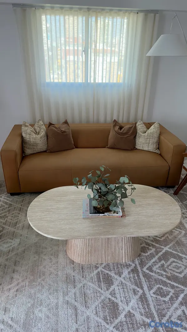 muebles y colchones - sofá/ mueble de Ilumel color Camel en piel sintética RD$50,000.00 2